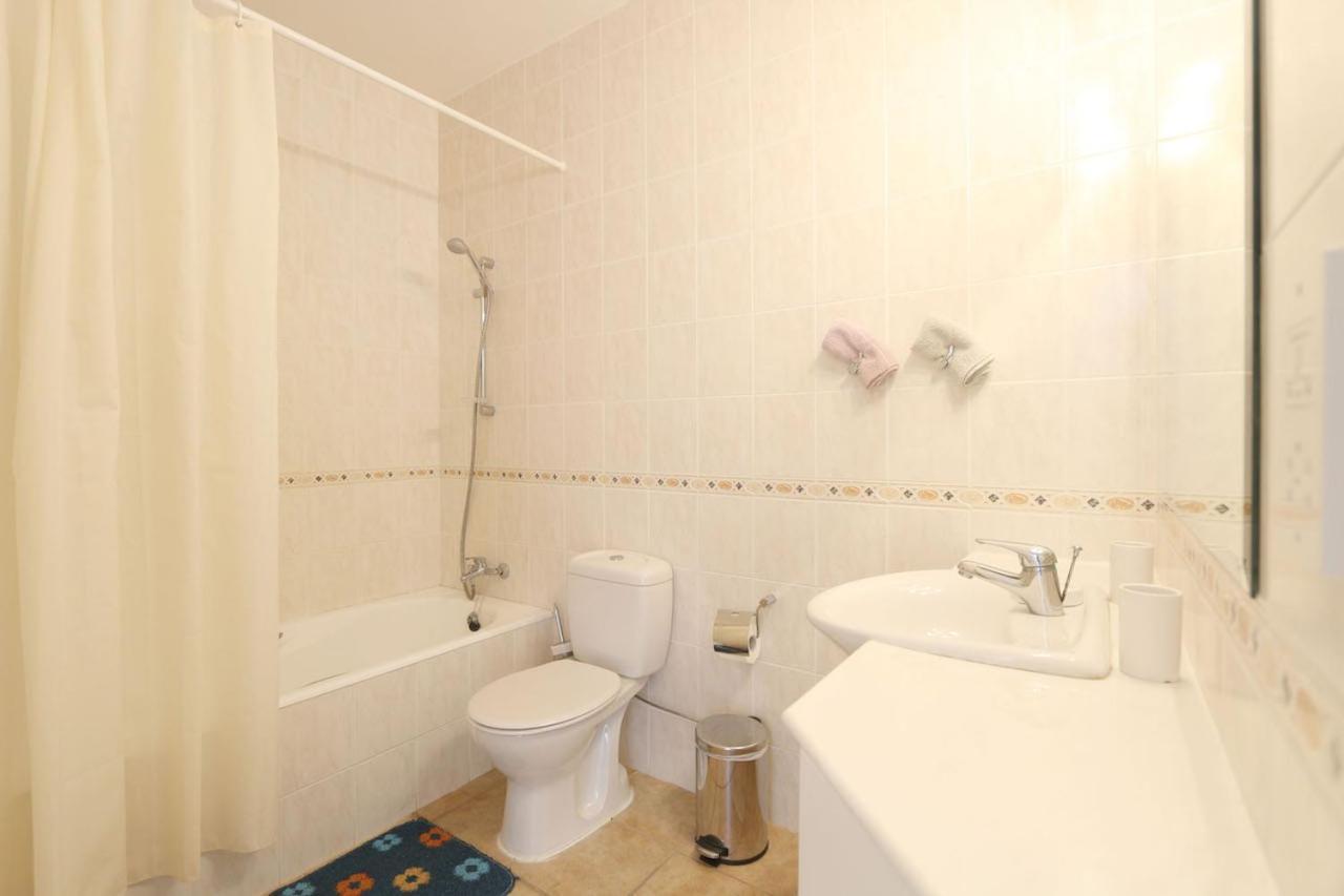 Limnaria Gardens B Apartment Paphos Exterior photo